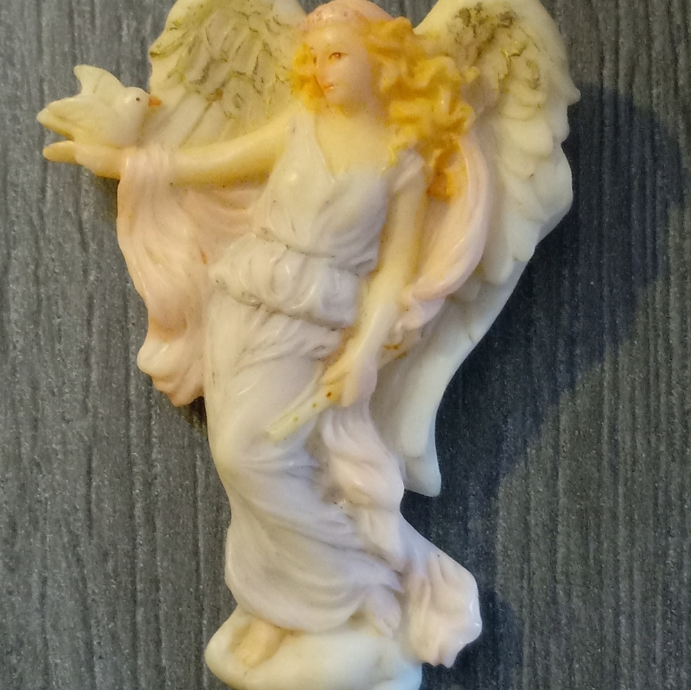 Angel Brooch - Picture 4 of 6